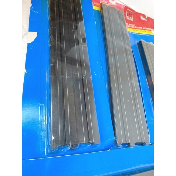 Life-Like 9930, 9934 HO Slot Car Track 9” Straight And 15” Lot, New Old Stock - Picture 6 of 10
